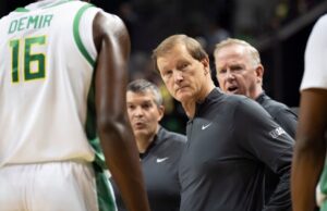 Nauwkeurigheid op lange afstand hielp Oregon om South Dakota St