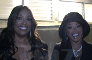 Pepa & Spinderella plannen Salt-N-Pepa-tournee na Rock Hall, UMG-rechtszaak wint