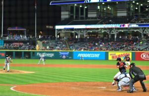 Guardians Pitchers Clase en Ortiz met betaald verlof voor onbepaalde tijd te midden van MLB-gokonderzoek