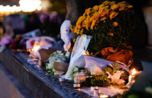 Tien jaar na de aanslagen in Parijs bereidt Frankrijk zich voor om deze te herdenken