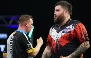 Grand Slam of Darts 2025: Michael Smith bereidt zich voor op de confrontatie met Luke Humphries na het overleven van 11 dartswedstrijden van Chris Dobey | Dartnieuws